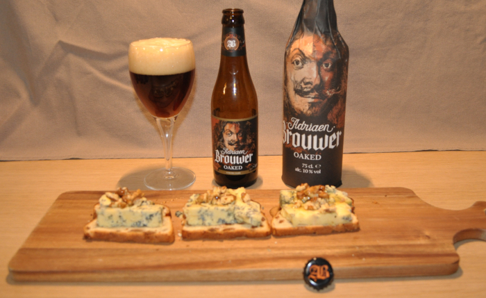 Rozijnenbrood met Stilton, walnoten en honing, met Adriaen Brouwer Oaked